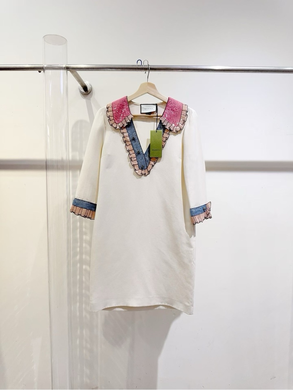 🚩steal Gucci Cream Shift Dress with Pink & Blue Ruffle Accents